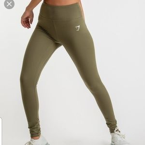Gymshark khaki dreamy leggings 1.0